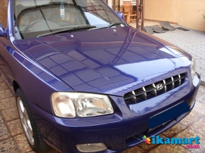 Dijual Hyundai Verna Sporty 2002 Biru Metalik