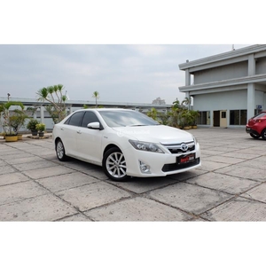 Mobil Toyota Camry 2.5 Hybrid New Model Matic Tahun 2015 - Jakarta Utara