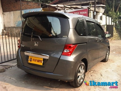 HONDA FREED SD AT 2009 SILVER STONE