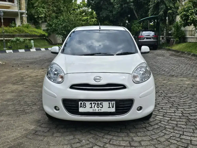 Nissan March 2011