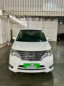 Nissan Serena 2016