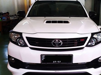 2015 Toyota Fortuner 4X2 TRD SPORTIVO 2.5 A/T