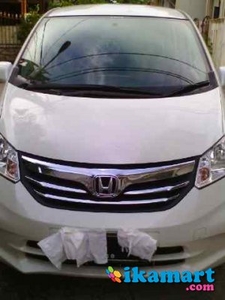 Jual Honda Freed White 2013 Mulus Istimewa