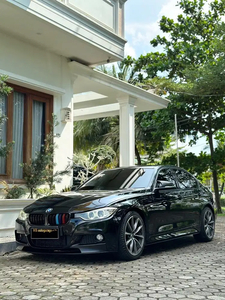 BMW 320i 2013