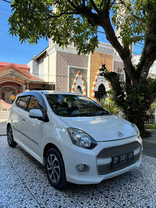 Daihatsu Ayla 2015