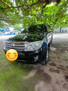 Toyota Fortuner 2010