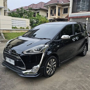 Toyota Sienta 2017