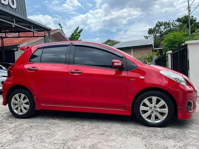 Toyota Yaris 2012