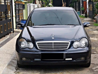 Mercedes-Benz C200 2002