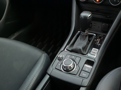 Mazda CX-3 2.0 touring 2019 hitam dp ringan 20 jt cash kredit proses bisa dibantu