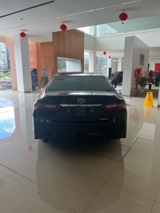 Toyota Camry 2.5 Hybrid AT 2020