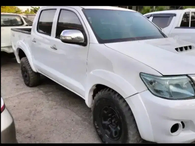 Toyota HILUX 2012