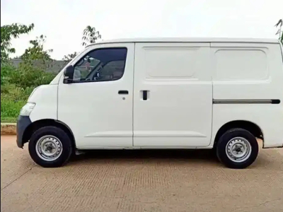 Daihatsu Gran max 2023