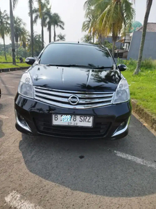 Nissan Grand livina 2013