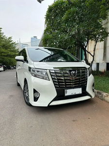 Toyota Alphard 2015