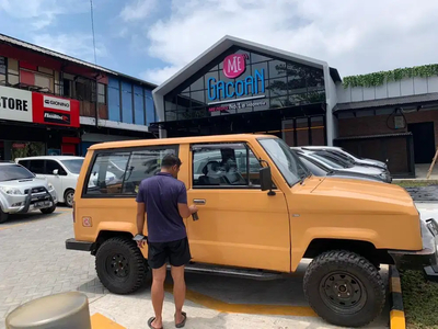 Toyota Kijang 1985