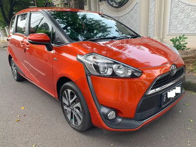 Toyota Sienta 2016