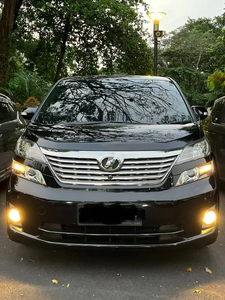 Toyota Vellfire 2011