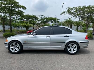 BMW 318i 2001