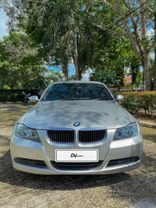 BMW 320i 2006