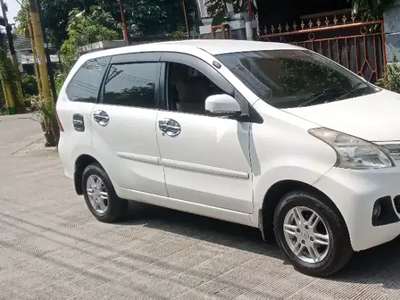 Daihatsu Xenia 2013