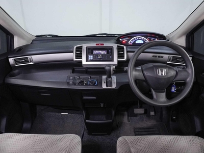 Honda Freed S 2014 MPV - Beli Mobil Bekas Murah