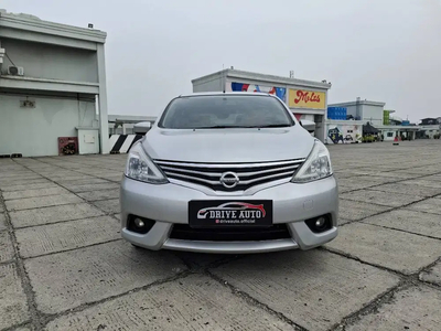 Nissan Grand livina 2013