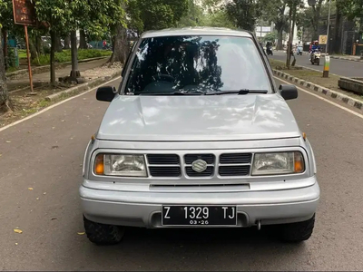 Suzuki Escudo 2000