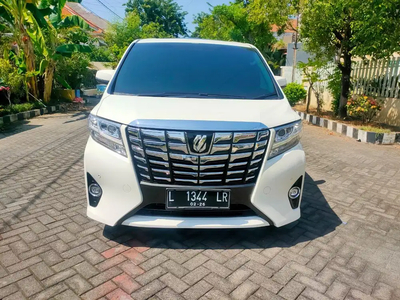 Toyota Alphard 2010