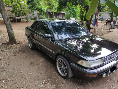 Toyota Corolla 1990