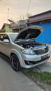 Toyota Fortuner 2013