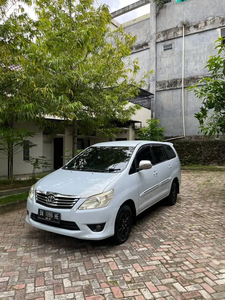 Toyota Kijang Innova 2012