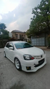 Toyota Etios Valco 2013