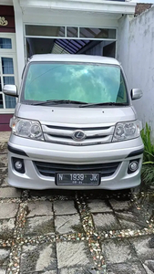 Daihatsu Luxio 2009