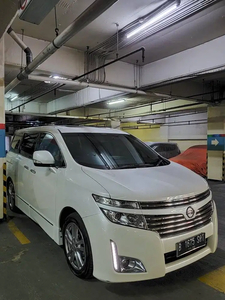 Nissan Elgrand 2011