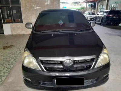 Toyota Kijang Innova 2005