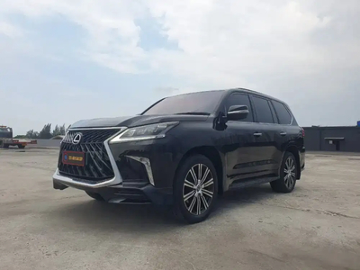 Lexus LX570 2019