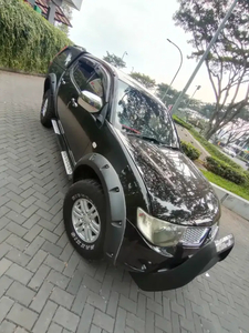 Mitsubishi Strada Triton 2010