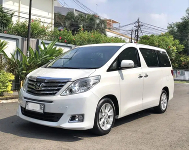 Toyota Alphard 2012