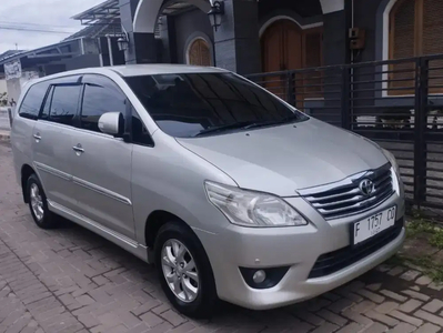 Toyota Kijang Innova 2012