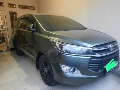 Toyota Kijang Innova 2016