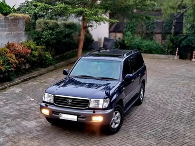 Toyota Land Cruiser 2000