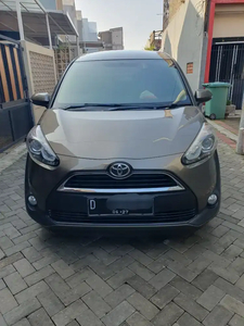 Toyota Sienta 2017