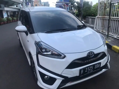 Toyota Sienta 2020