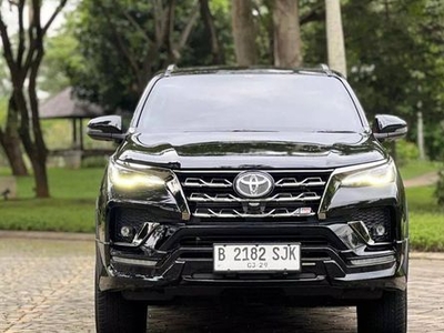 2018 Toyota Fortuner 4x4 2.8 GR Sport AT DSL