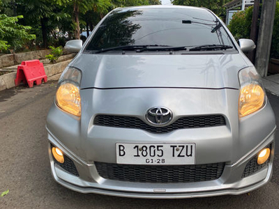 2012 Toyota Yaris S Limited AT