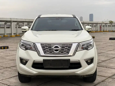 Nissan Terra 2018