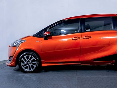 Toyota Sienta Q 2017 - Kredit Mobil Murah