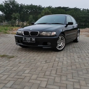 BMW 325i 2004