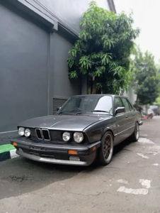 BMW 520i 1987